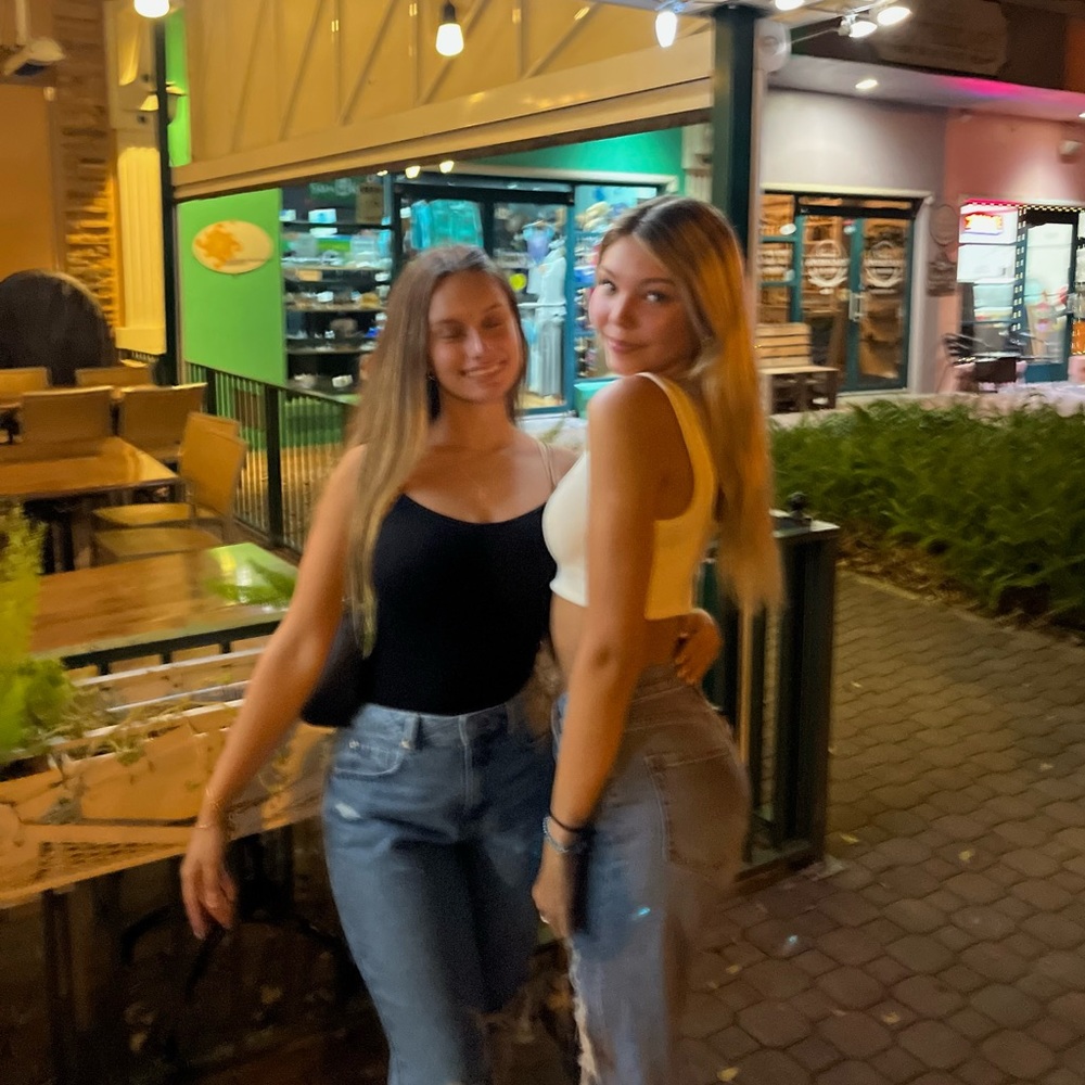 Meet your Posher, Jules